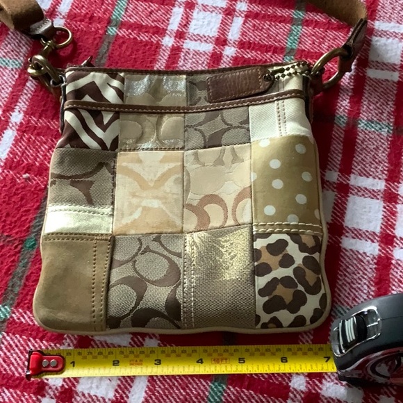 Coach purse - Picture 2 of 4